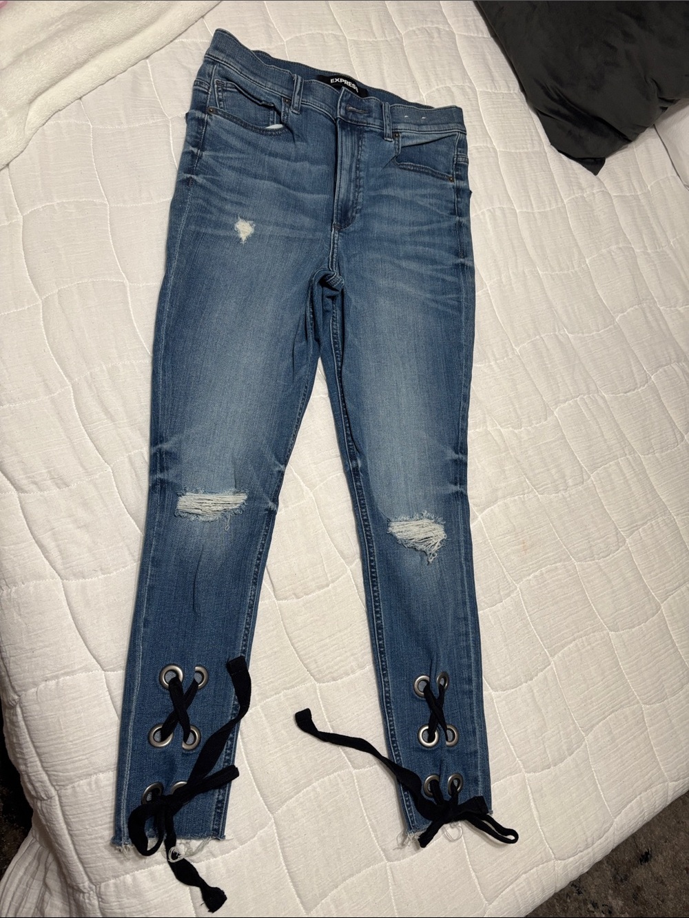 Women’s Blue Distressed Lace-Up Hem Jeans